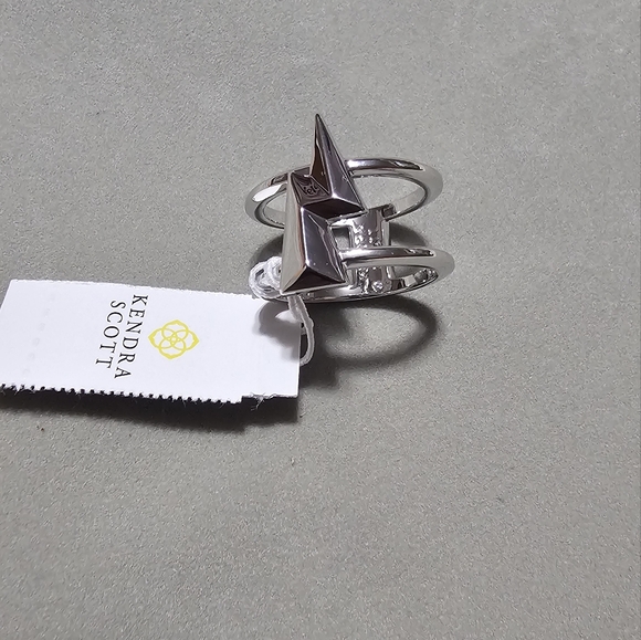 Kendra Scott Rings ( 2 RINGS) - Picture 4 of 7